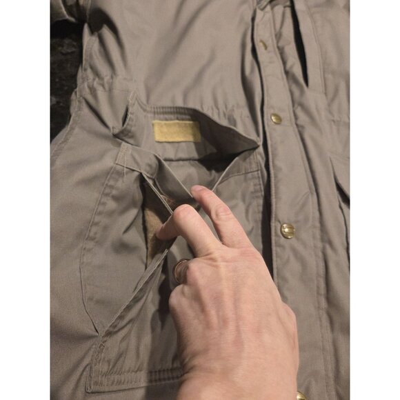 VTG Woolrich Woman Barn Chore Coat Wool Lined Plaid Sz L Parka USA MADE - Picture 8 of 16